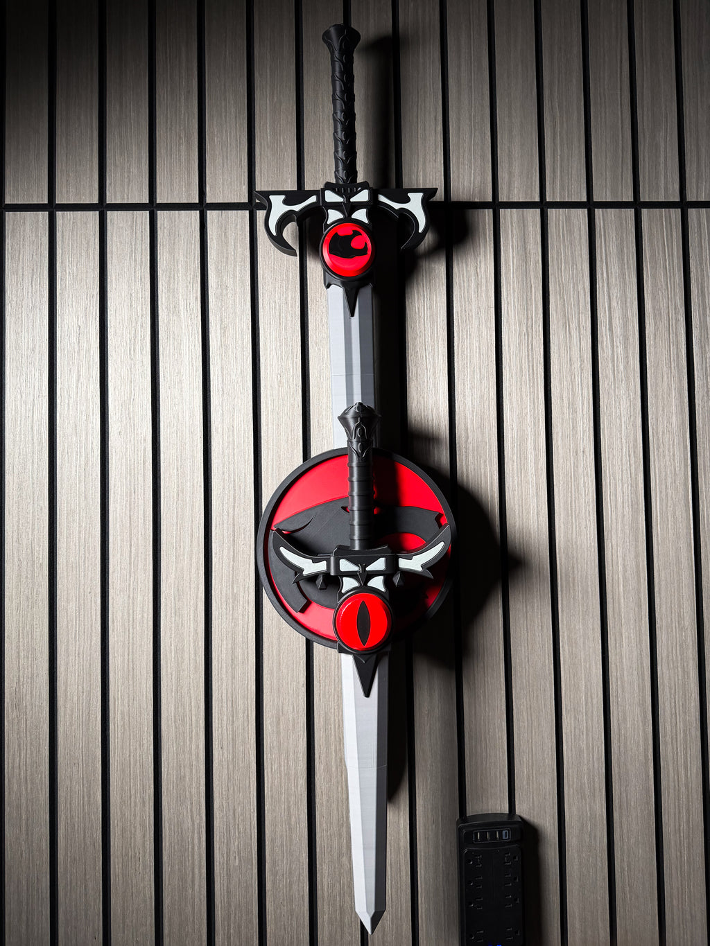 Thundercats Sword & Dagger Wall Mount – Prop & Collectible Display Holder