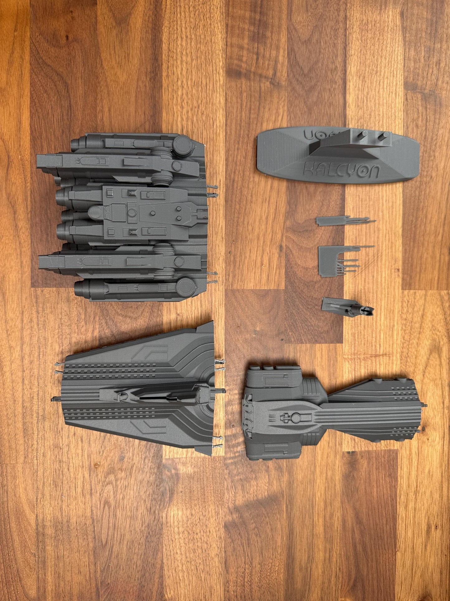Halcyon Starcruiser 3D Printed Model – Star Wars Collectible Display Ship