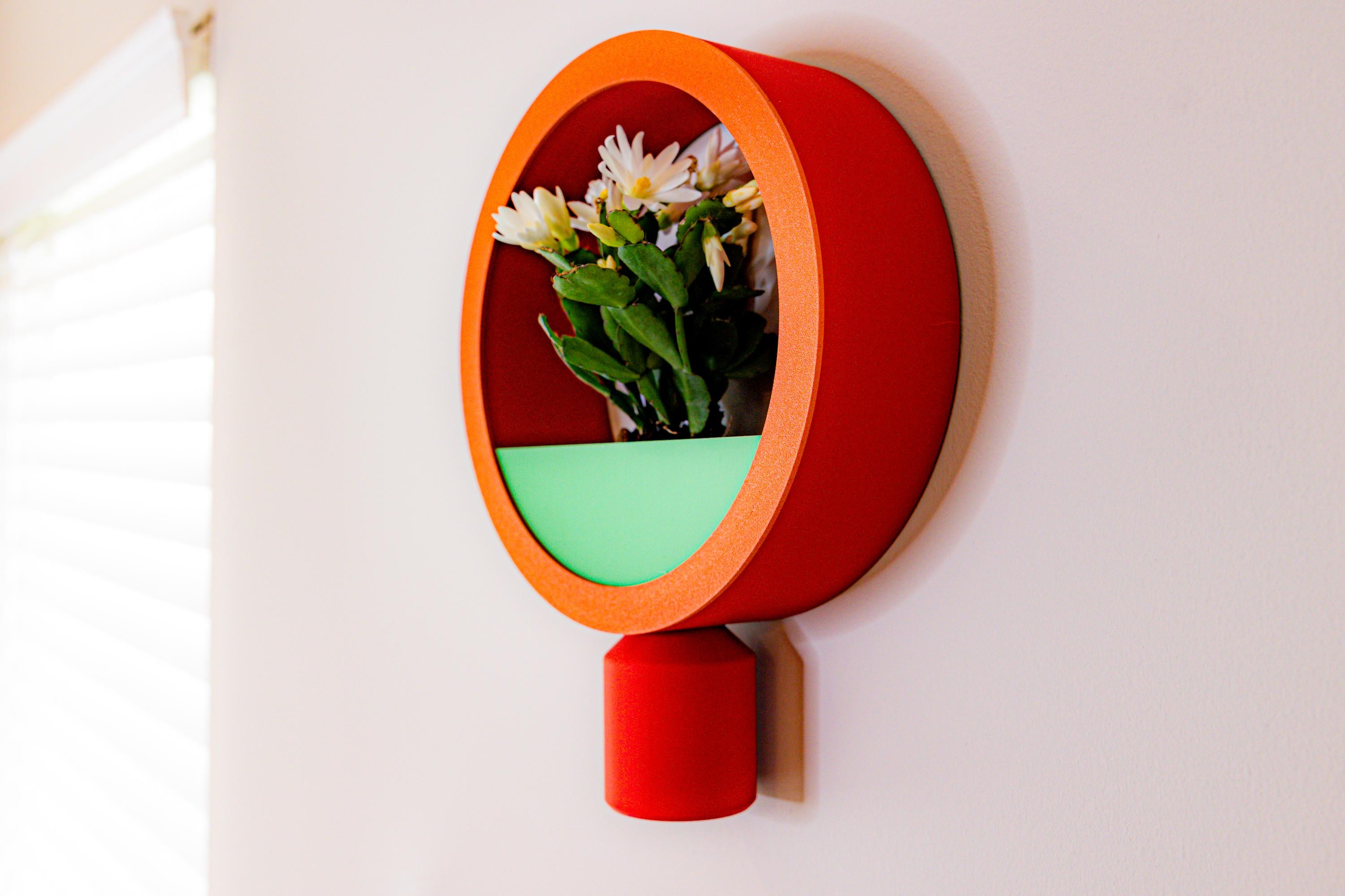 Modern Circle Wall Planter with Hidden Drip Jar | 3D Printed