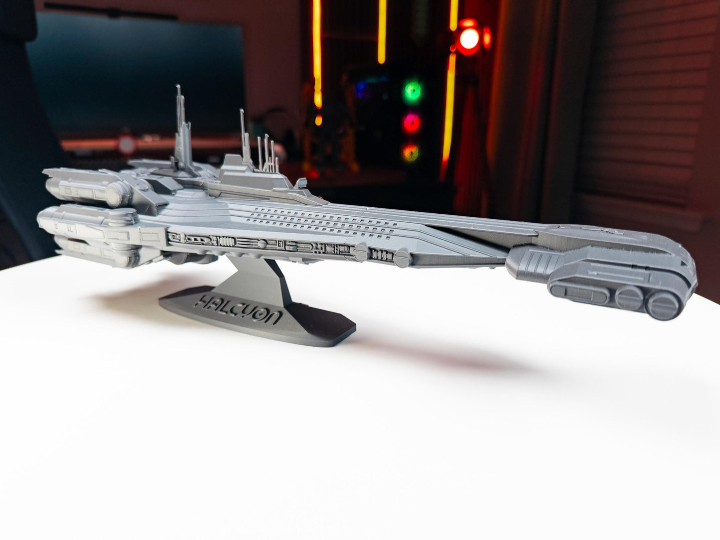 Halcyon Starcruiser 3D Printed Model – Star Wars Collectible Display Ship